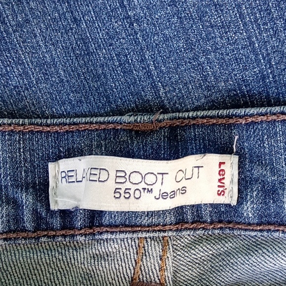 Levi's Relaxed Boot Cut - Picture 2 of 5